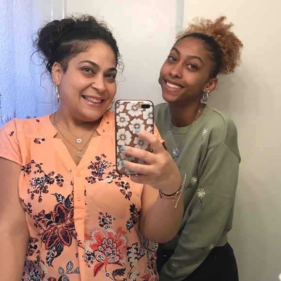 Meet your Posher, Roselyn - Picture 4 of 4